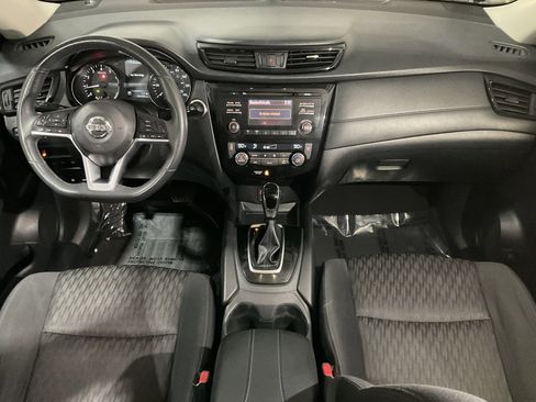 Used 2017 Nissan Rogue SV image 21