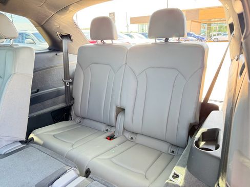 Used 2018 Audi Q7 2.0T Premium Plus w/ Premium Plus Package AWD/4WD image 28