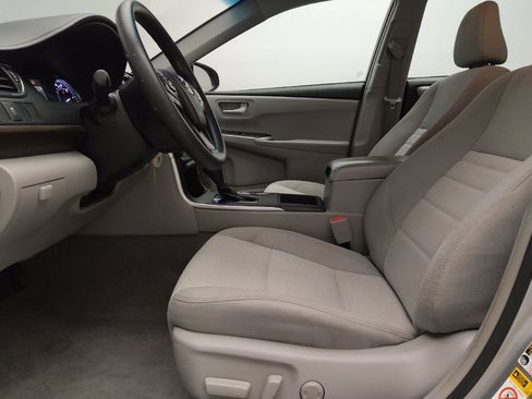 Used 2017 Toyota Camry LE image 17