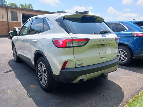 Used 2022 Ford Escape SEL w/ Class II Trailer Tow Package AWD/4WD image 9