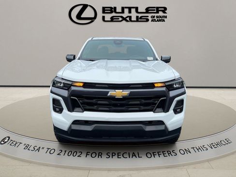 Used 2024 Chevrolet Colorado LT w/ LT Convenience Package III image 2