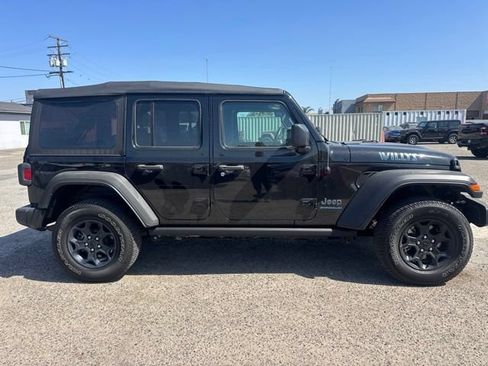 Used 2023 Jeep Wrangler Unlimited AWD/4WD image 4
