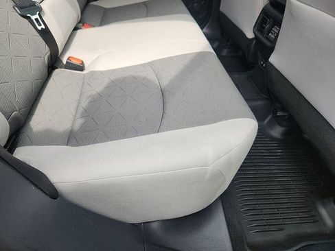 Used 2020 Toyota RAV4 XLE w/ Convenience Package image 30