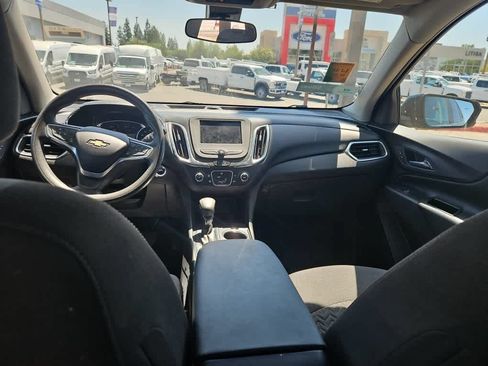 Used 2022 Chevrolet Equinox LT w/ LPO, Floor Liner Package AWD/4WD image 10