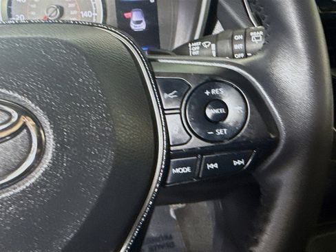 Used 2021 Toyota Corolla SE image 15