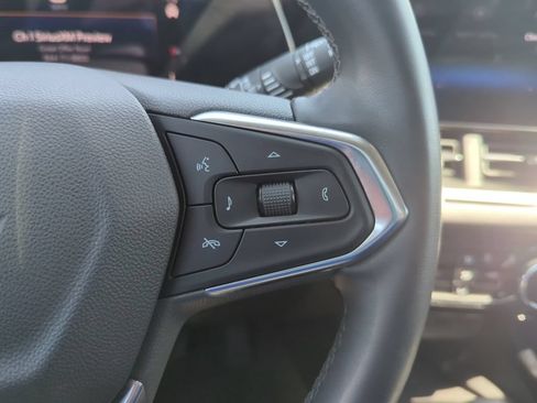 Certified 2024 Chevrolet Trax ACTIV w/ Sunroof Package FWD image 22