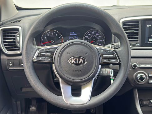 Used 2020 Kia Sportage LX FWD image 18