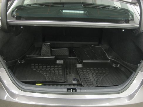 Used 2023 Toyota Camry XLE image 21