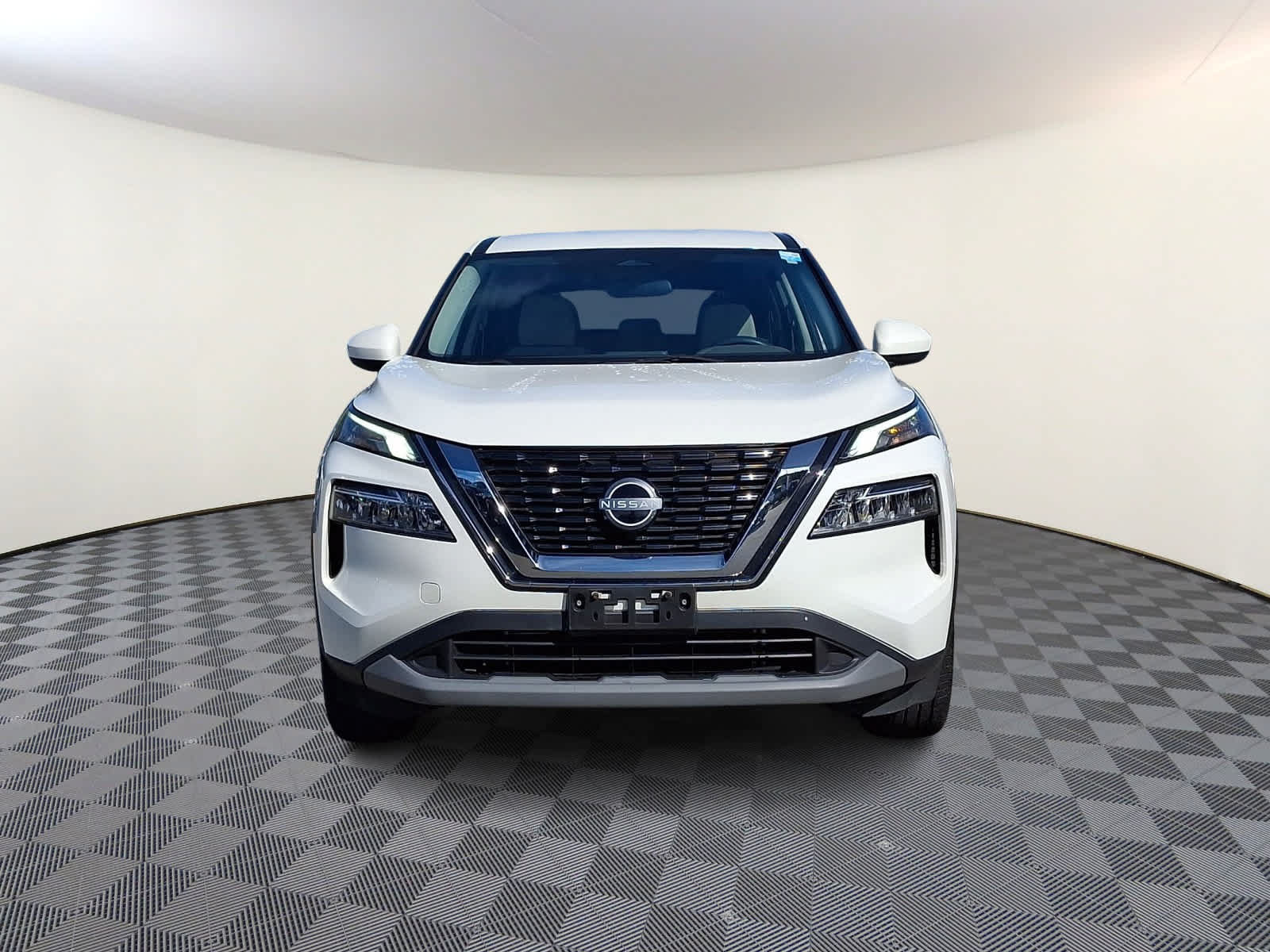 Used 2023 Nissan Rogue SV AWD/4WD image 3