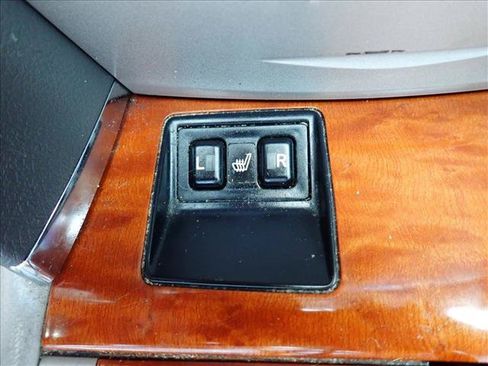 Used 2011 Toyota Camry XLE FWD image 17