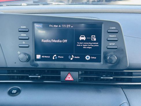 Used 2025 Hyundai Elantra Sport image 16