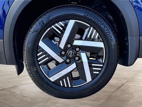 New 2026 Nissan Kicks SV FWD image 11