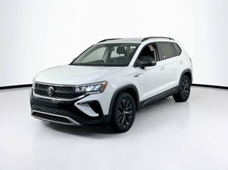 Used 2022 Volkswagen Taos S image 1