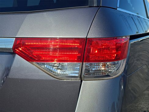 Used 2014 Honda Odyssey EX image 8