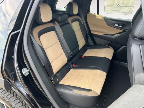 New 2026 Chevrolet Equinox ACTIV AWD/4WD image 23