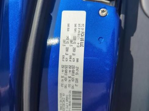 Used 2018 Chrysler Pacifica Touring-L image 28