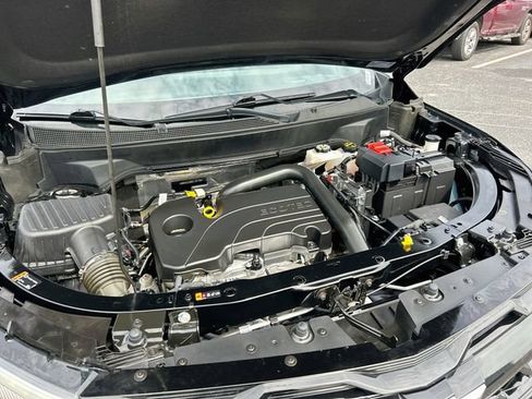 Used 2025 Chevrolet Equinox RS w/ Safety and Technology Package FWD image 31