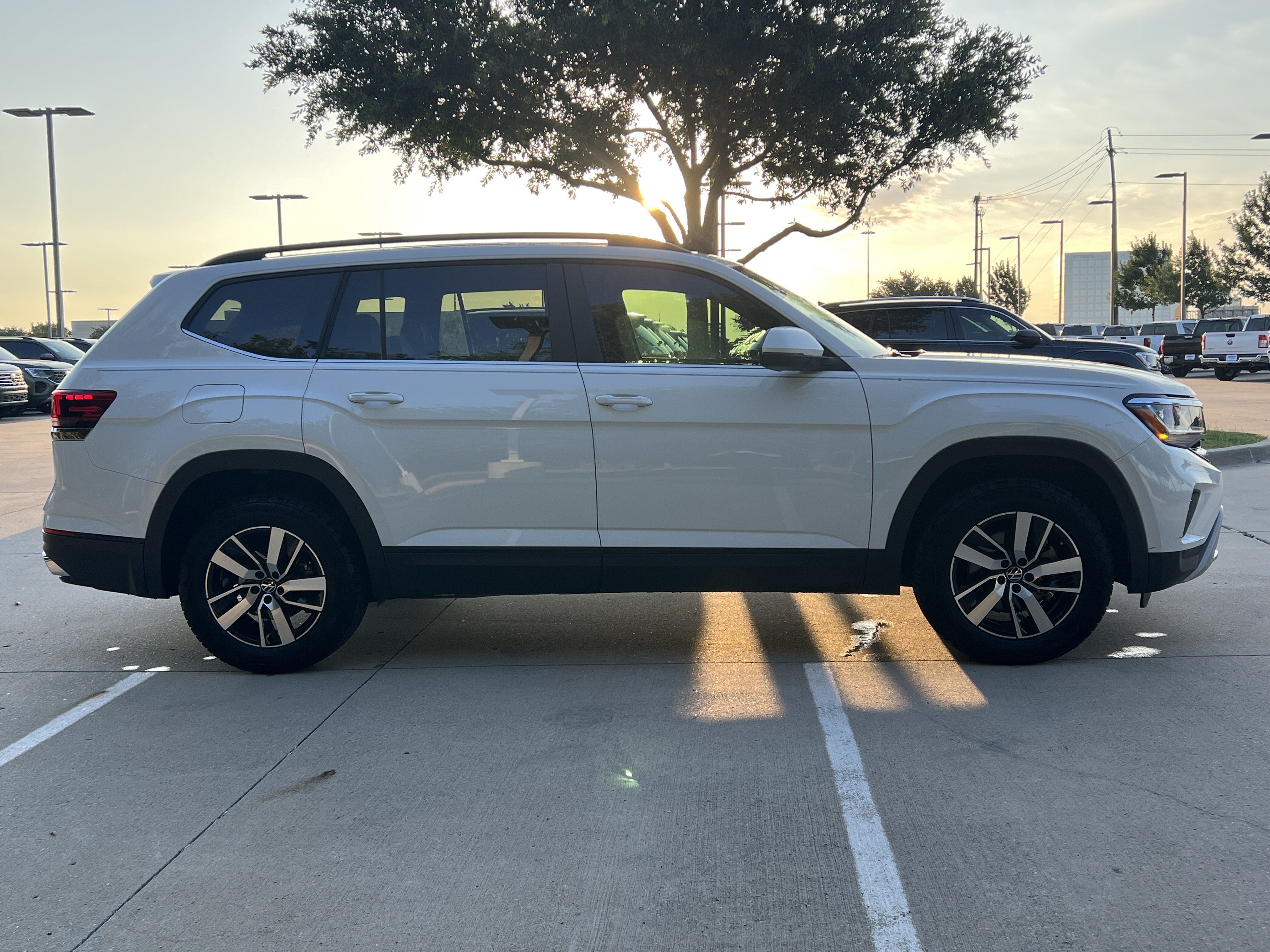 Used 2022 Volkswagen Atlas SE FWD image 10