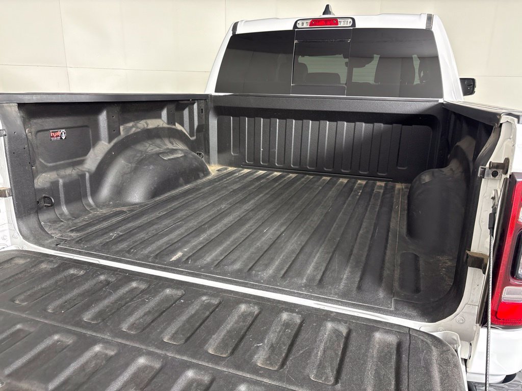 Used 2023 RAM 1500 Laramie AWD/4WD image 16