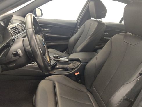 Used 2016 BMW 320i Sedan RWD image 17