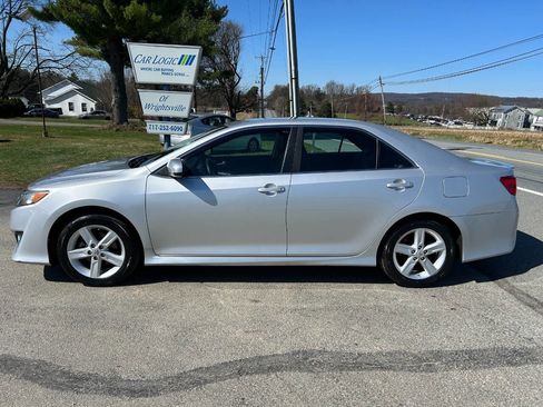 Used 2012 Toyota Camry SE image 7