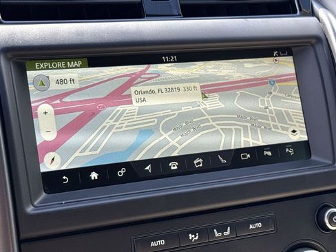 Used 2020 Land Rover Discovery Landmark image 19