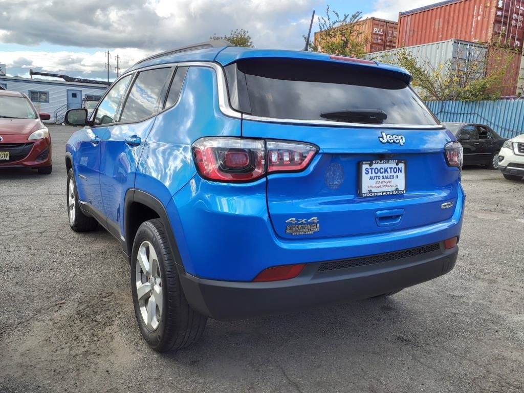 Used 2018 Jeep Compass Latitude w/ Popular Equipment Group AWD/4WD image 4