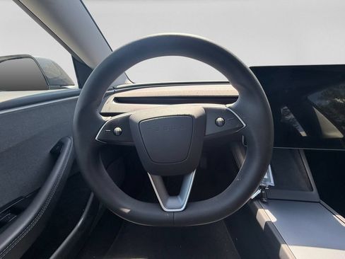 Used 2025 Tesla Model 3 Long Range RWD image 12