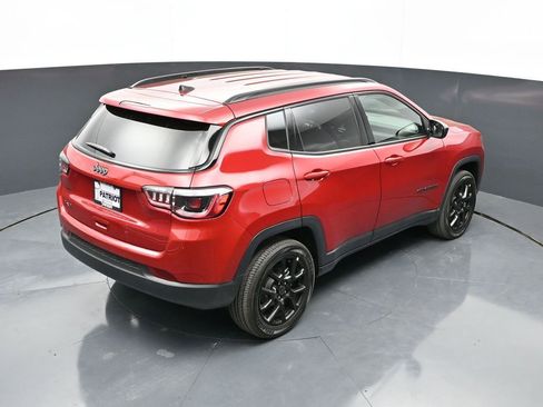 New 2026 Jeep Compass Latitude image 31