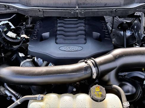 Certified 2022 Ford F150 Lariat w/ Equipment Group 502A High image 33