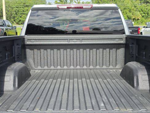 Used 2024 Chevrolet Silverado 1500 LT AWD/4WD image 15