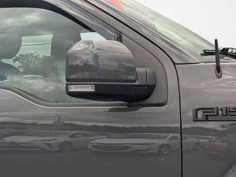 Used 2018 Ford F150 Lariat w/ Equipment Group 502A Luxury AWD/4WD image 10