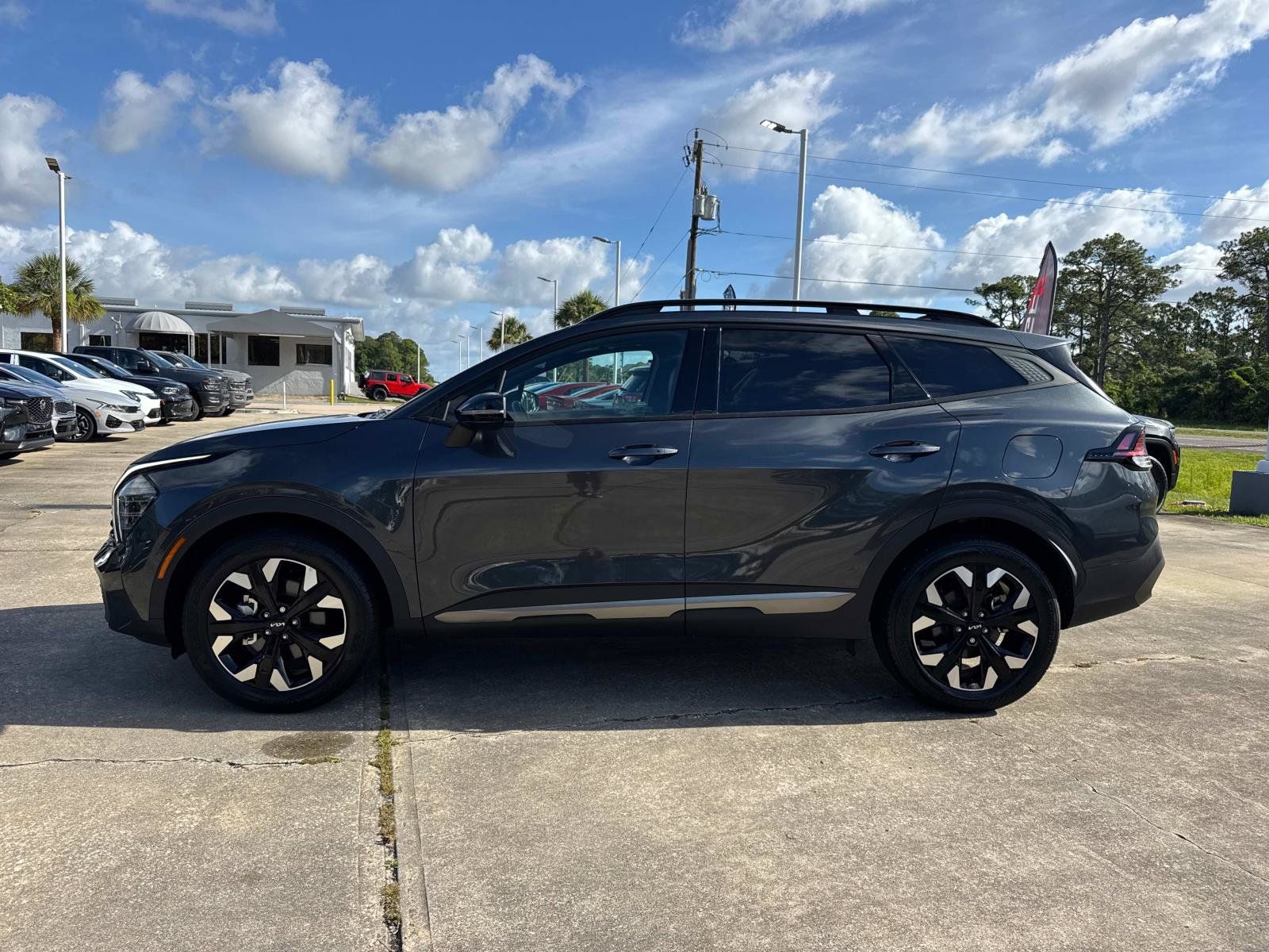 Used 2024 Kia Sportage X-Line w/ X-Line Premium Package AWD/4WD image 6