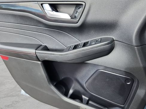 Used 2023 Ford Escape ST-Line w/ Tech Pack #1 FWD image 8