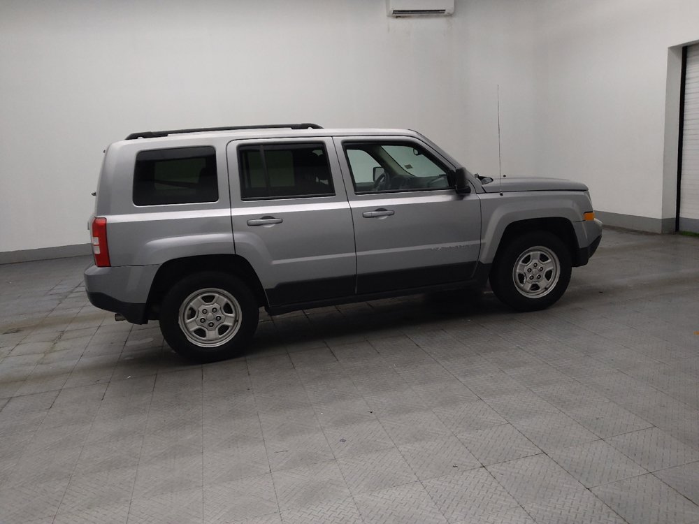 Used 2016 Jeep Patriot Sport w/ Power Value Group FWD image 10