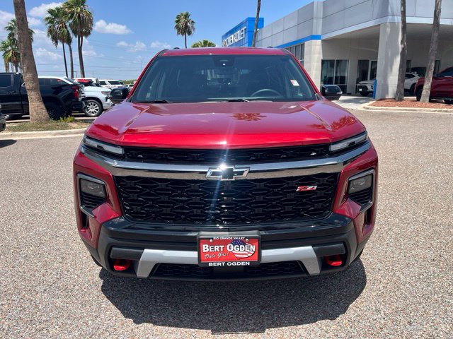 Used 2026 Chevrolet Traverse Z71 w/ Driver Confidence Package AWD/4WD image 2