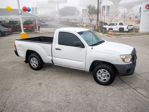 Used 2014 Toyota Tacoma 2WD Regular Cab image 6