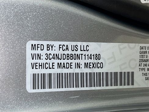 Used 2022 Jeep Compass Latitude w/ Sun and Sound Group image 28