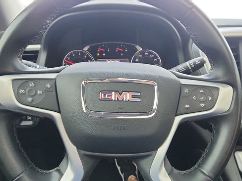 Used 2023 GMC Acadia SLT w/ Elevation Edition FWD image 12