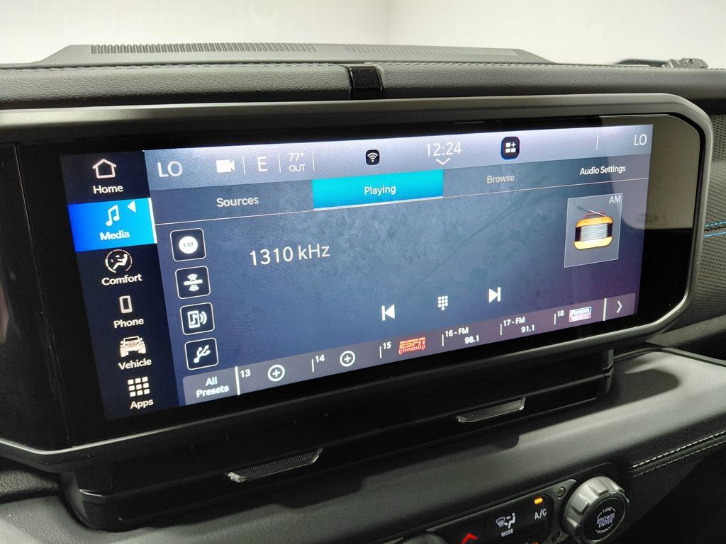 Certified 2024 Jeep Wrangler Unlimited Rubicon 4xe AWD/4WD image 53