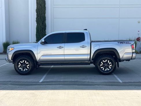 Used 2021 Toyota Tacoma TRD Off-Road w/ Technology Package RWD image 6