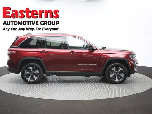 Used 2022 Jeep Grand Cherokee Limited 4xe w/ Luxury Tech Group II AWD/4WD image 49