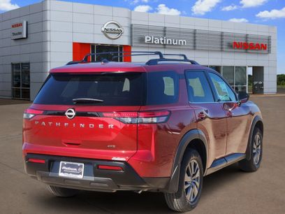 New 2026 Nissan Pathfinder SV