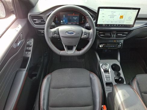 Used 2023 Ford Escape ST-Line w/ Tech Pack #1 AWD/4WD image 11