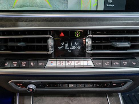 Used 2022 BMW X5 xDrive40i w/ M Sport Package image 23