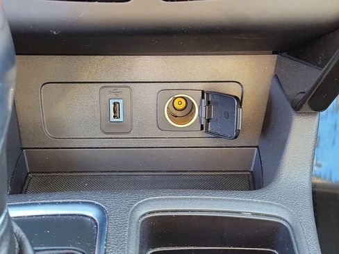 Used 2019 Ford Escape Titanium image 30