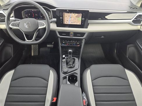 New 2026 Volkswagen Taos SEL image 21