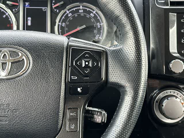 Used 2023 Toyota 4Runner TRD Off-Road Premium w/ Moonroof Package AWD/4WD image 10