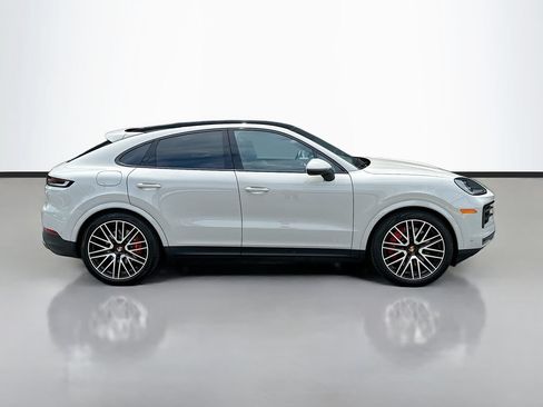 Certified 2026 Porsche Cayenne S AWD/4WD image 8
