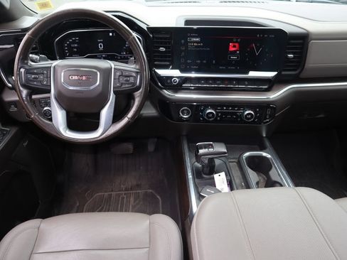 Used 2023 GMC Sierra 1500 SLT w/ SLT Premium Package AWD/4WD image 22